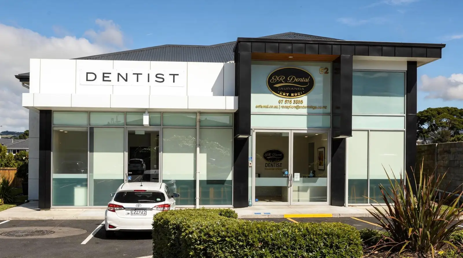 ER Dental Seventh Avenue lists dental crowns, bridges, and veneers among its comprehensive treatment offerings